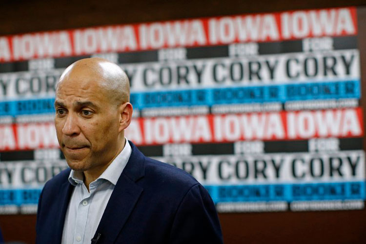 Cory Booker pone fin a su candidatura