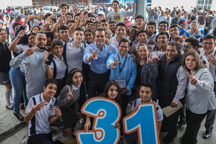 Avanza construcción de aulas, baños y bardas en escuelas