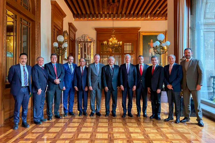 Gobernadores del PRI anuncian su incorporación al INSABI