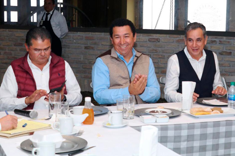 Sumarán esfuerzos Mario López e IP en Centro de Convenciones para Matamoros