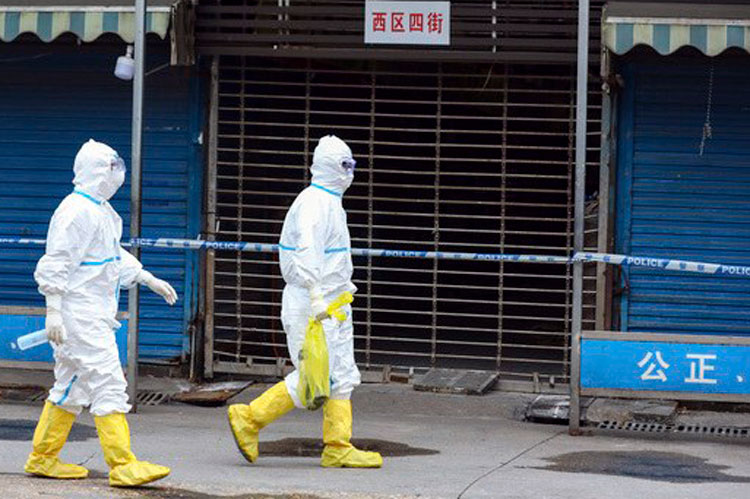 OMS sube a “alto” el riesgo del coronavirus de Wuhan