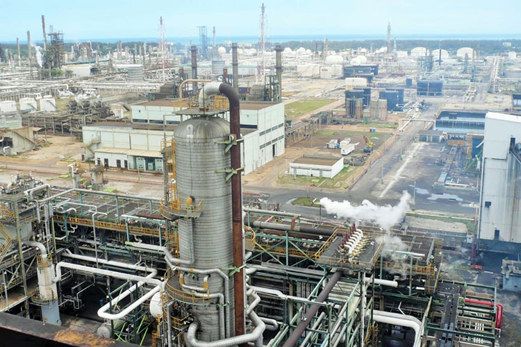 Emite refinería gases tóxicos que provocan cáncer en Cd Madero