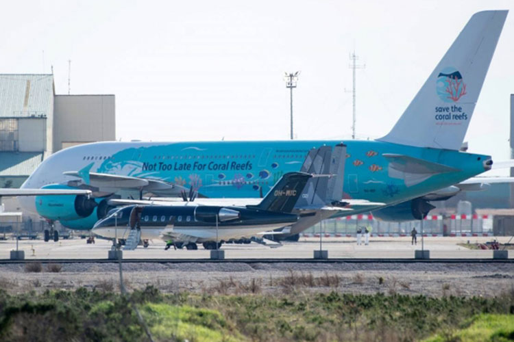 Llega a Francia avión con 10 mexicanos provenientes de Wuhan, China