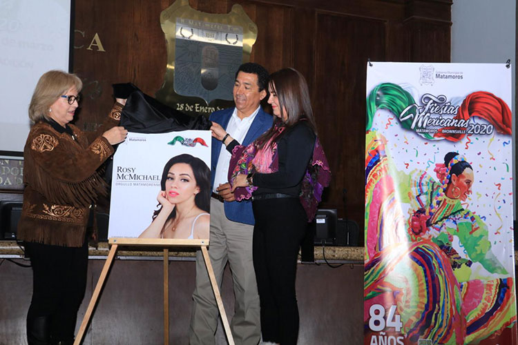La cantante Edith Márquez designada Huésped Distinguido de Fiestas Mexicanas: Mario López