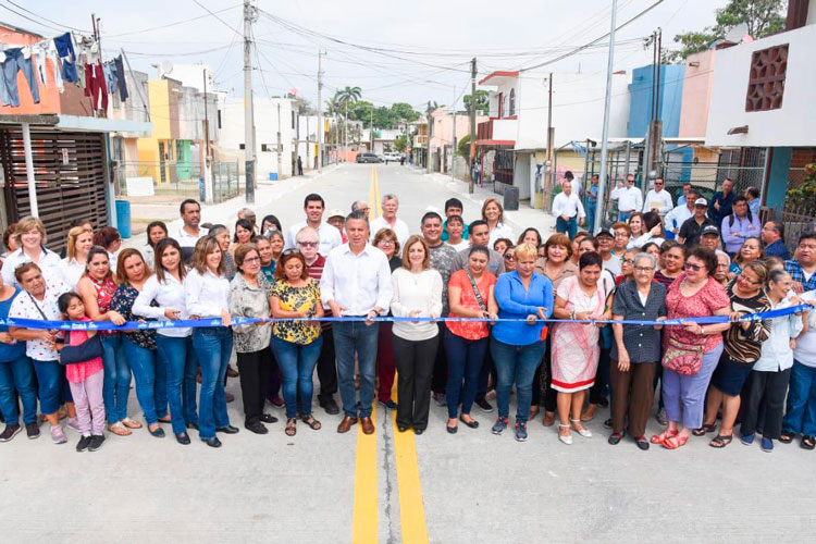 Cumple Chucho Nader con más Obras de Pavimentación