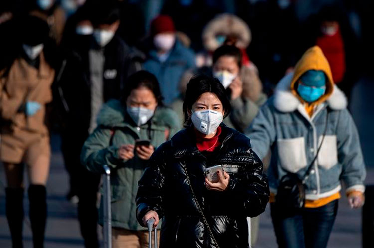 Muere Li Wenliang, médico que trató de advertir sobre coronavirus