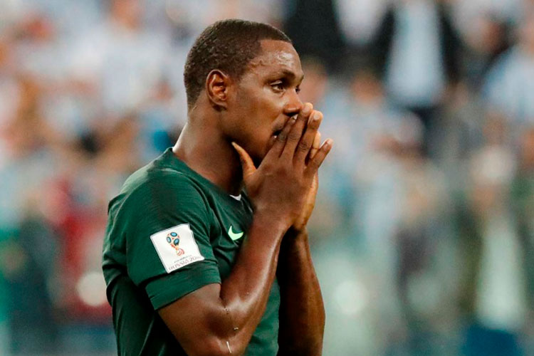 Aíslan a Odion Ighalo por temor del coronavirus