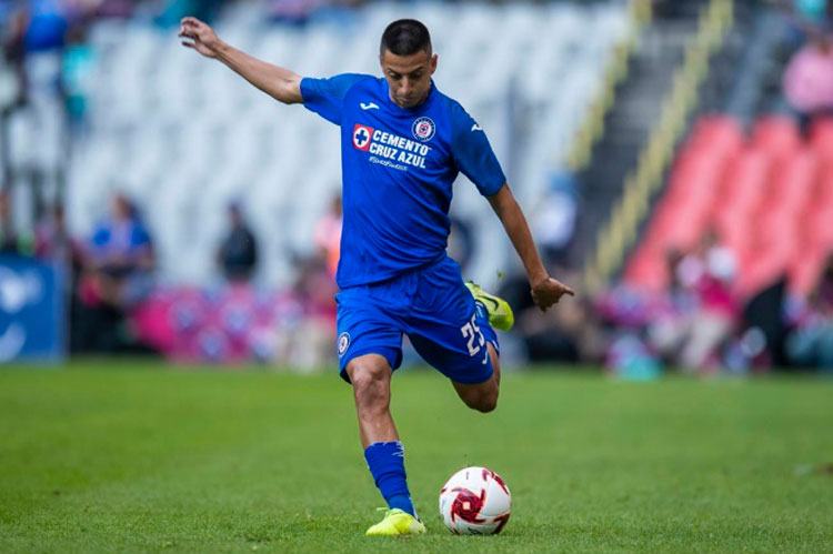 Roberto Alvarado desmiente supuesto escupitajo a Valencia