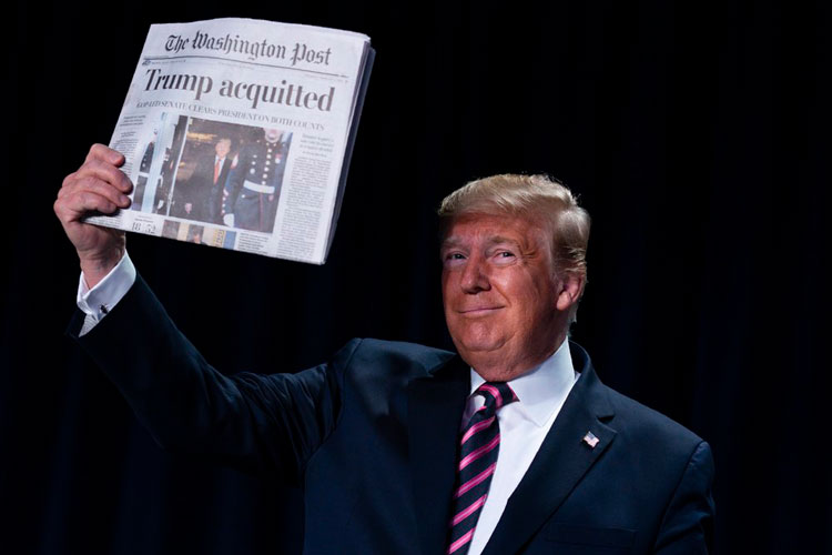 Trump descarga su furia contra los que intentan destituirlo