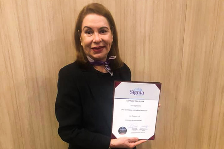 Investigadora de la UAT recibe reconocimiento internacional