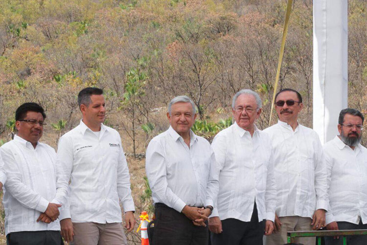 Admite AMLO llegada de crisis económica