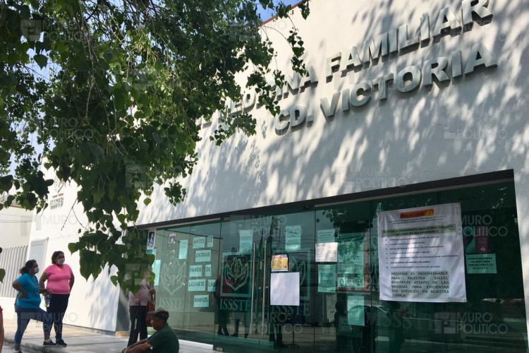 Cierran clínica del ISSSTE; están indefensos ante el Covid-19