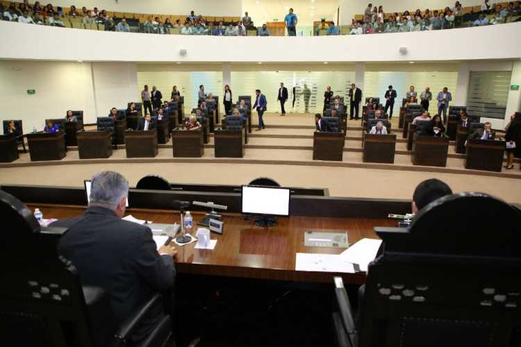 ‘Palomean’ diputados nueva Magistrada para Judicatura