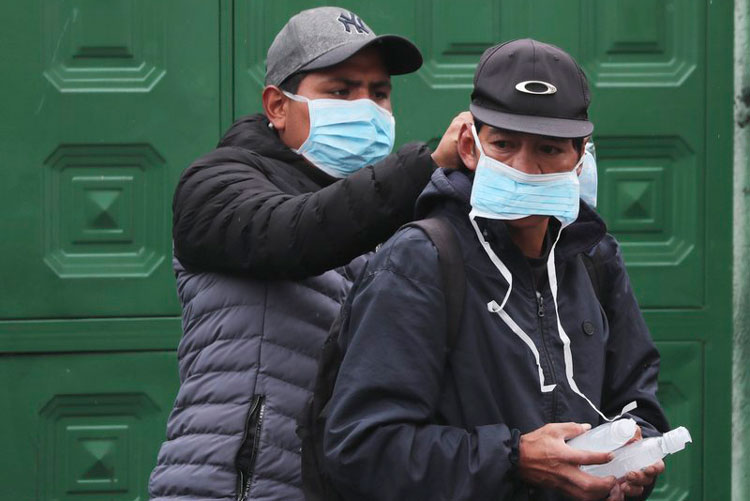 COVID-19: Ecuador aplica sanciones, Chile declara catástrofe