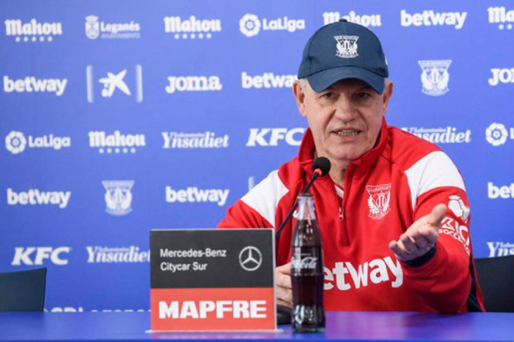 Javier Aguirre pide ser solidarios ante pandemia