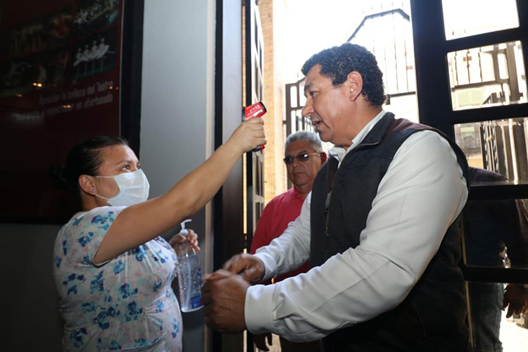 Convoca Mario López al aislamiento social para evitar COVID-19