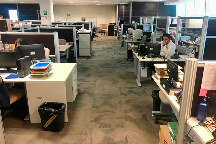 Oficinas se quedan sin mujeres por paro 9M