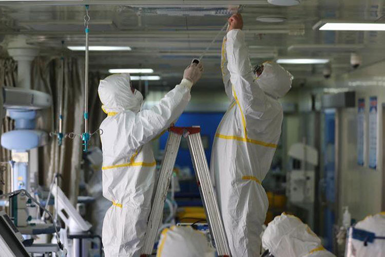 Enferma personal médico de Covid-19