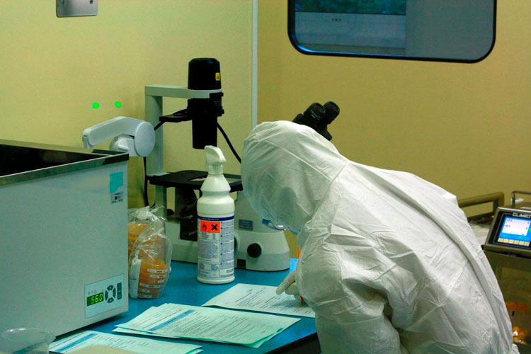 Firma alemana empieza a probar posible vacuna contra virus