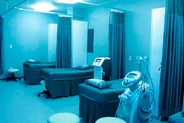 Hoy entra en vigor convenio del gobierno con hospitales privados por Covid-19