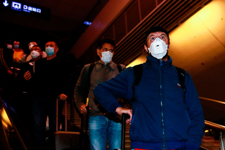 Jugadores del Wuhan vuelven a casa luego de tres meses de ausencia