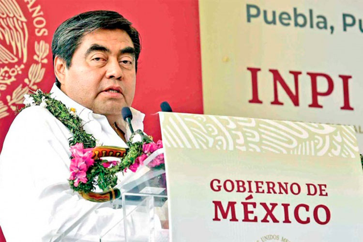 Acusan a Barbosa de maltratar a periodistas