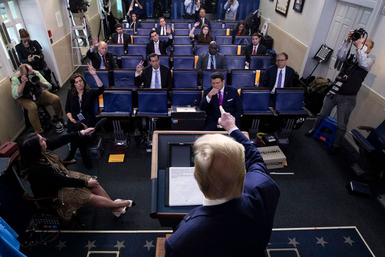 Trump firmará orden para suspender migración temporalmente
