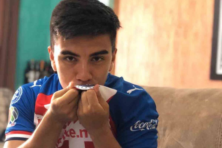 Beltrán rescata el empate en el eClásico Tapatío