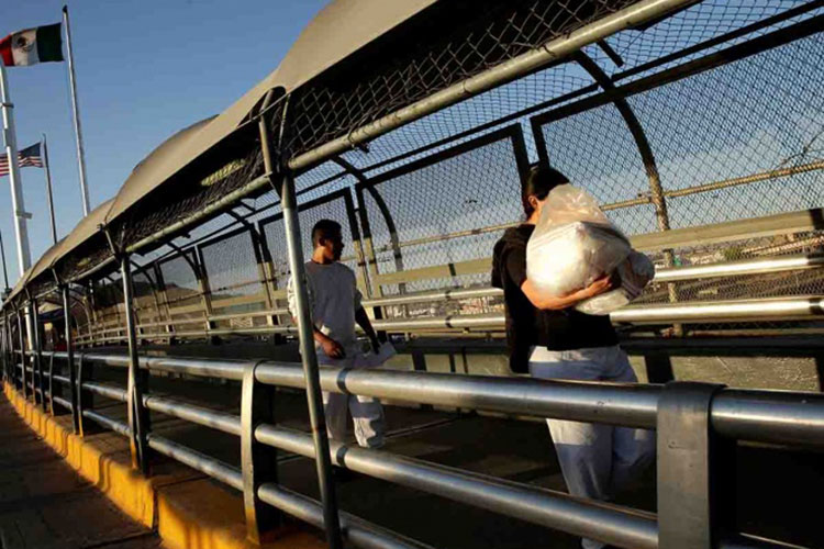 EU pide a sus ciudadanos en México regresar; activa alerta sanitaria