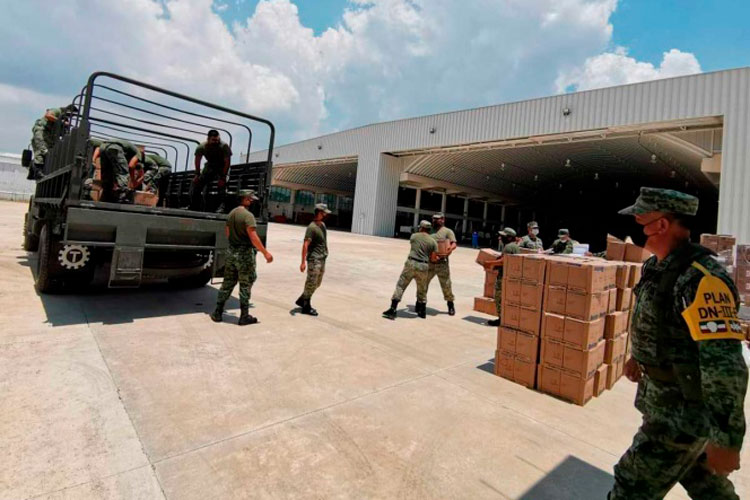 Traslada Sedena más de 30 tons de insumos médicos