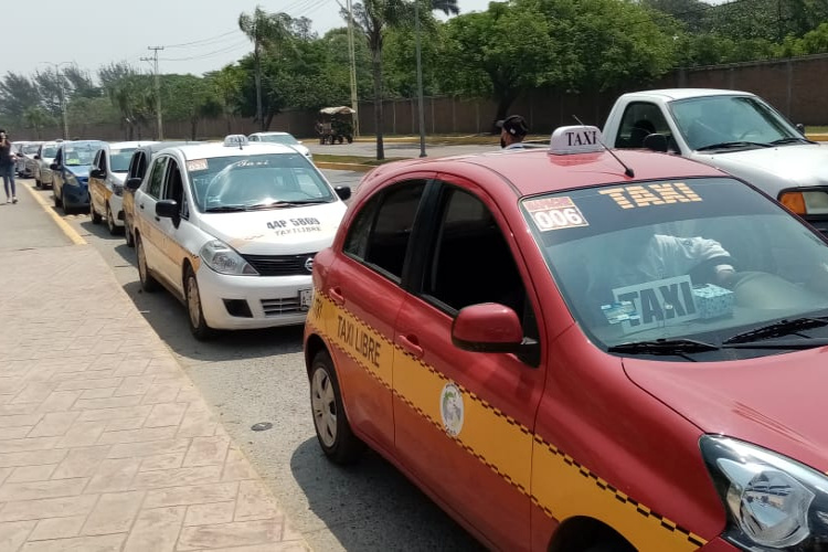 Choferes del transporte público en crisis por falta de “pasaje”