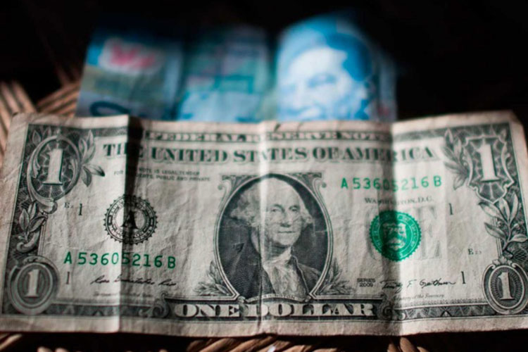 Reapertura de economías en el mundo impulsa al peso