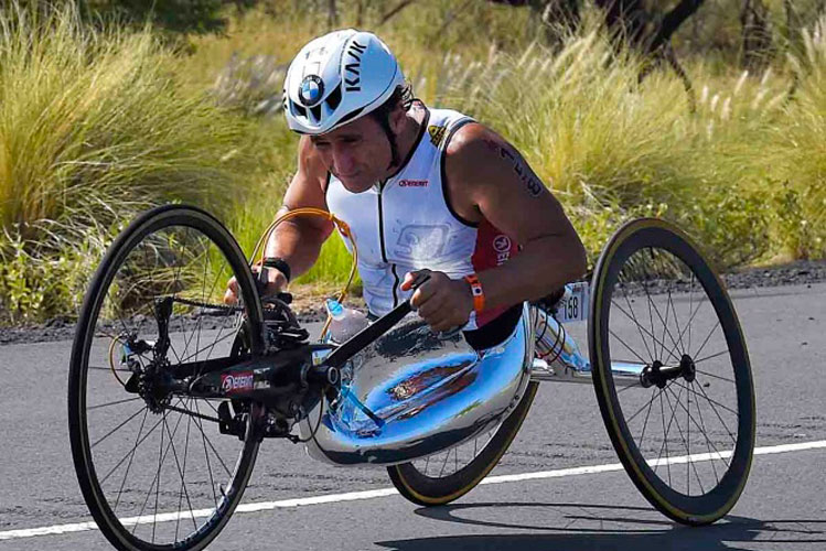 Conmoción en Italia; Alex Zanardi sigue grave