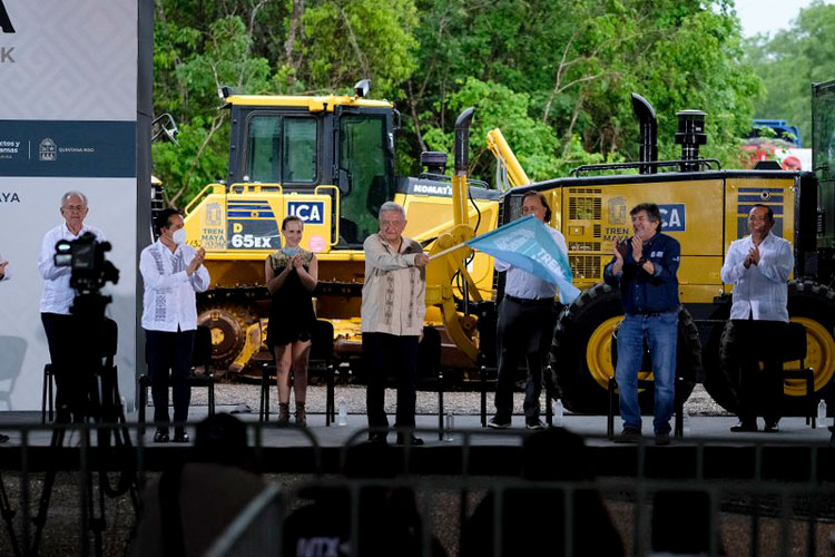 AMLO: México dispuesto a vender gasolina a Venezuela