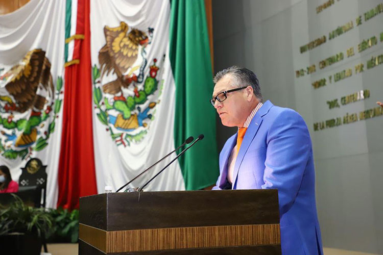 Una Tras Otra AMLO, activista irrespetuoso