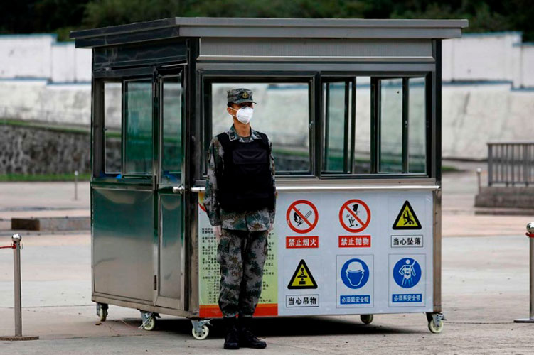 Autoriza China vacuna contra el Covid-19 para su ejército