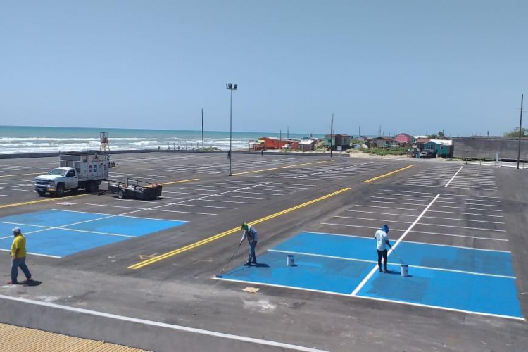 Concluye Gobierno de Matamoros construcción de estacionamiento en parque costero de Playa Bagdad