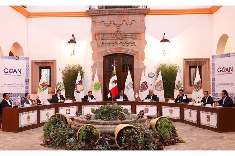 Morena y aliados arremeten contra gobernadores del PAN por pacto fiscal