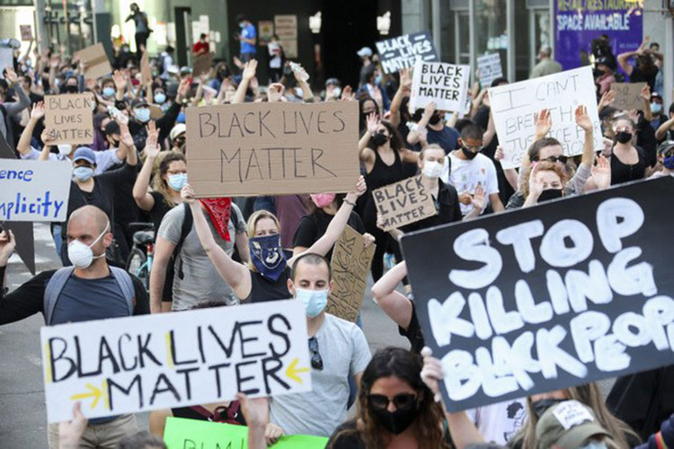 Repudian amenazas de Trump; protestan en más de 140 ciudades de EU