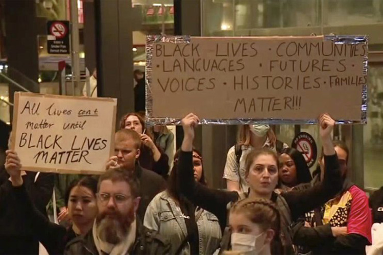 Funcionario UE: La muerte de Floyd fue un abuso de poder