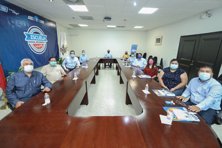 Logra Rivas equipar 84 planteles con ‘Mi Escuela Digna y Moderna’