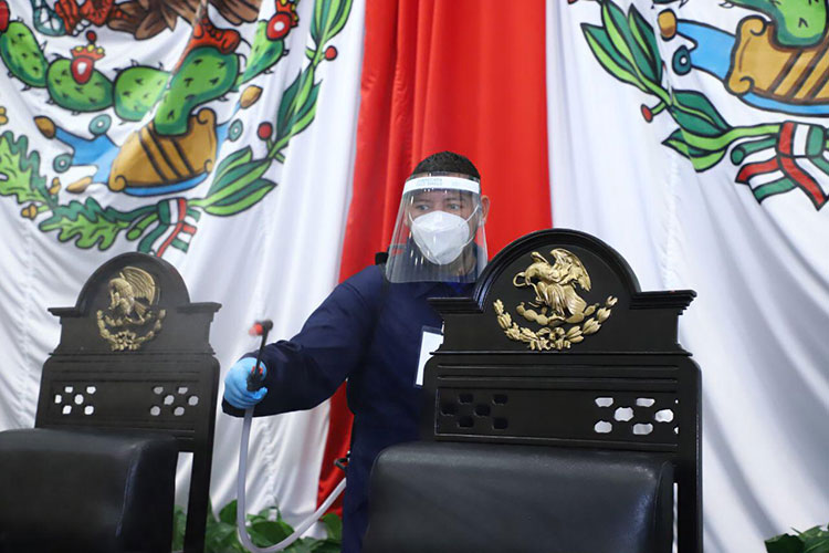 Desinfectan cada rincón del Congreso contra Covid-19