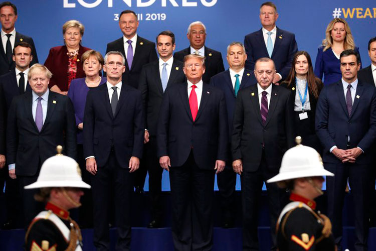 Pese a protestas en el mundo, líderes se contienen con Trump