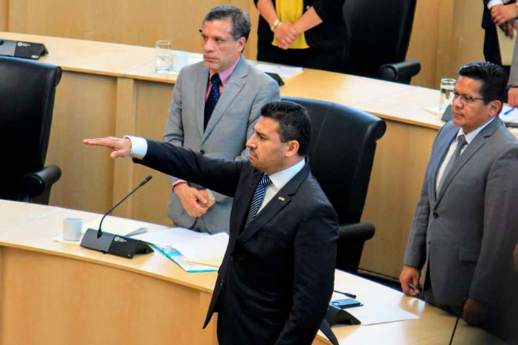 La FGR indagará al fiscal de Guanajuato; lleva casi 12 años en el cargo