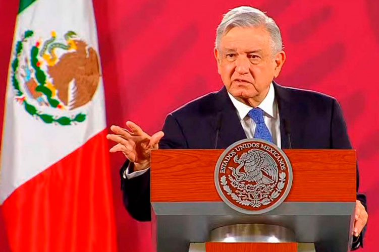 AMLO da negativo a Covid-19; “llevo mi certificado” a EU, dice
