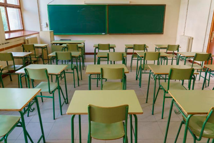 Nueva York: Escuelas reabrirán con clases híbridas