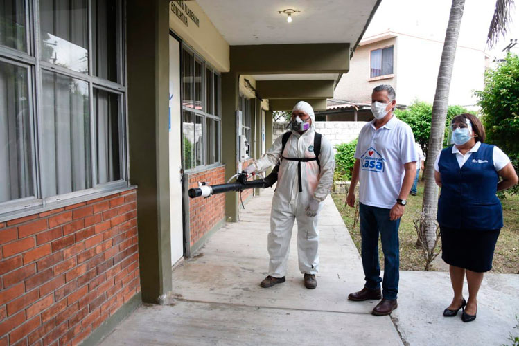 Encabeza Chucho Nader Sanitización en Espacios Educativos