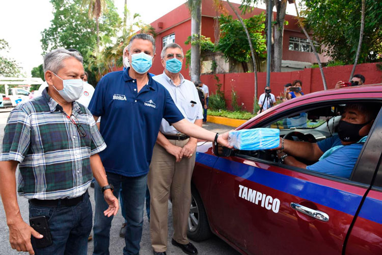 Reciben concesionarios de transporte público en Tampico 50 mil Cubrebocas