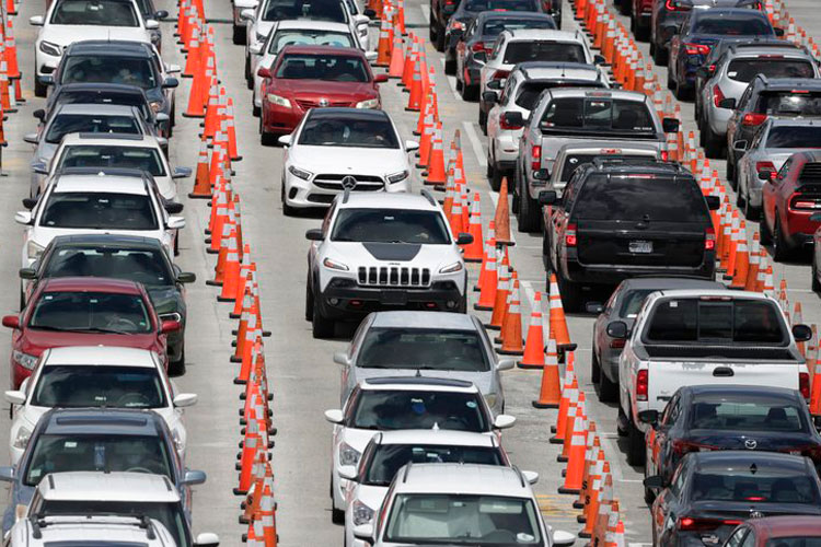 Miami ordena toque de queda y cierra algunos negocios