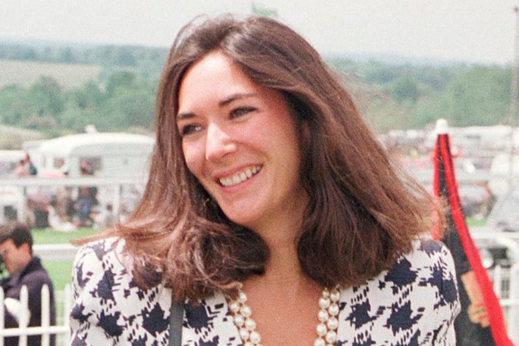 Exnovia de Epstein comparecerá por video